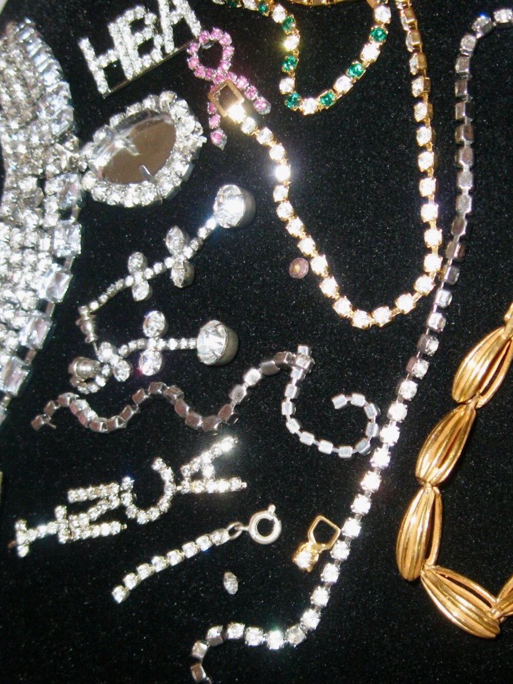 JEWELRY FOR REPAIRS OR JUST TO USE SOME OF THESE SPARKLING RHINESTONES